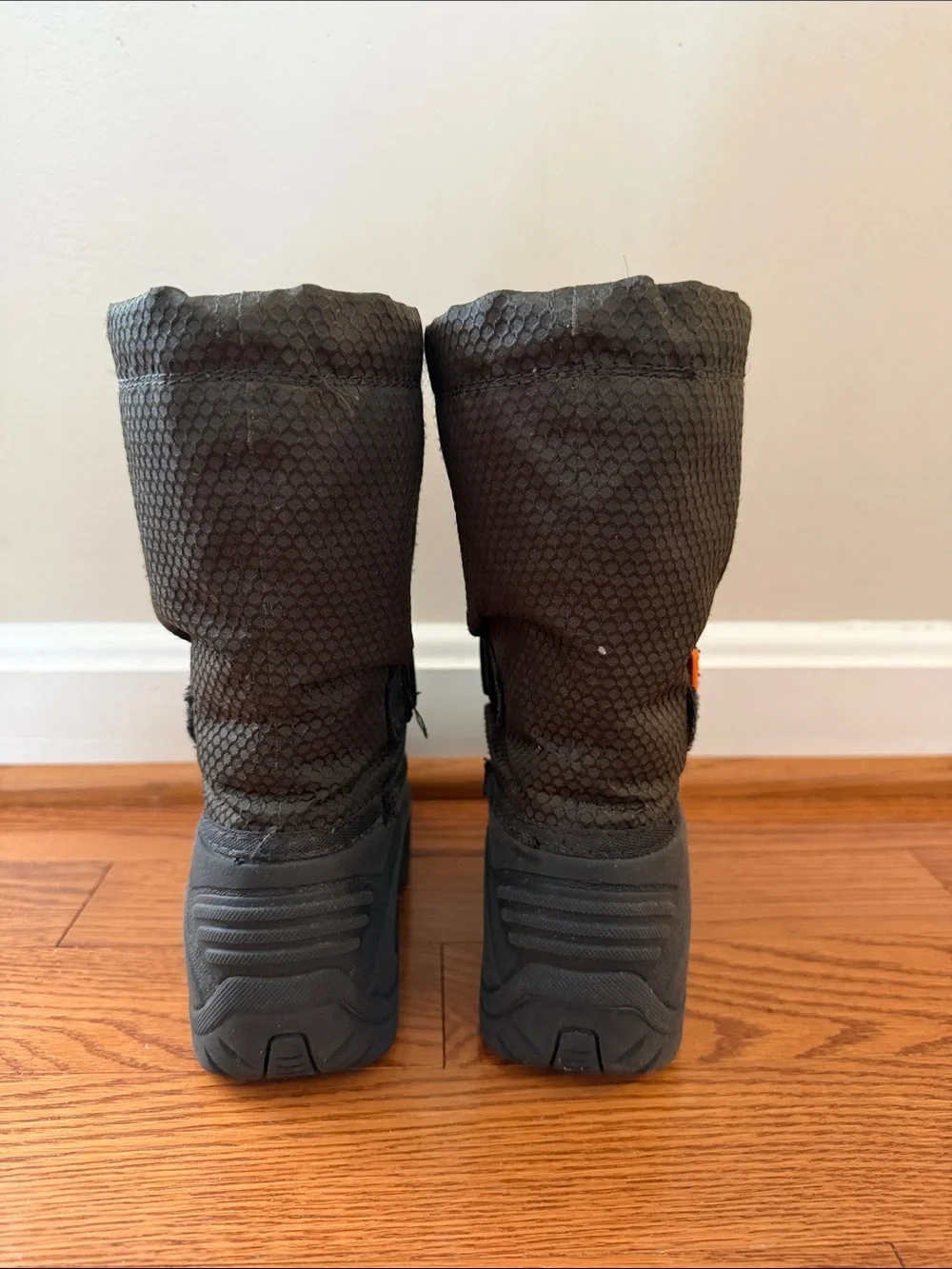 Kamik snow boots